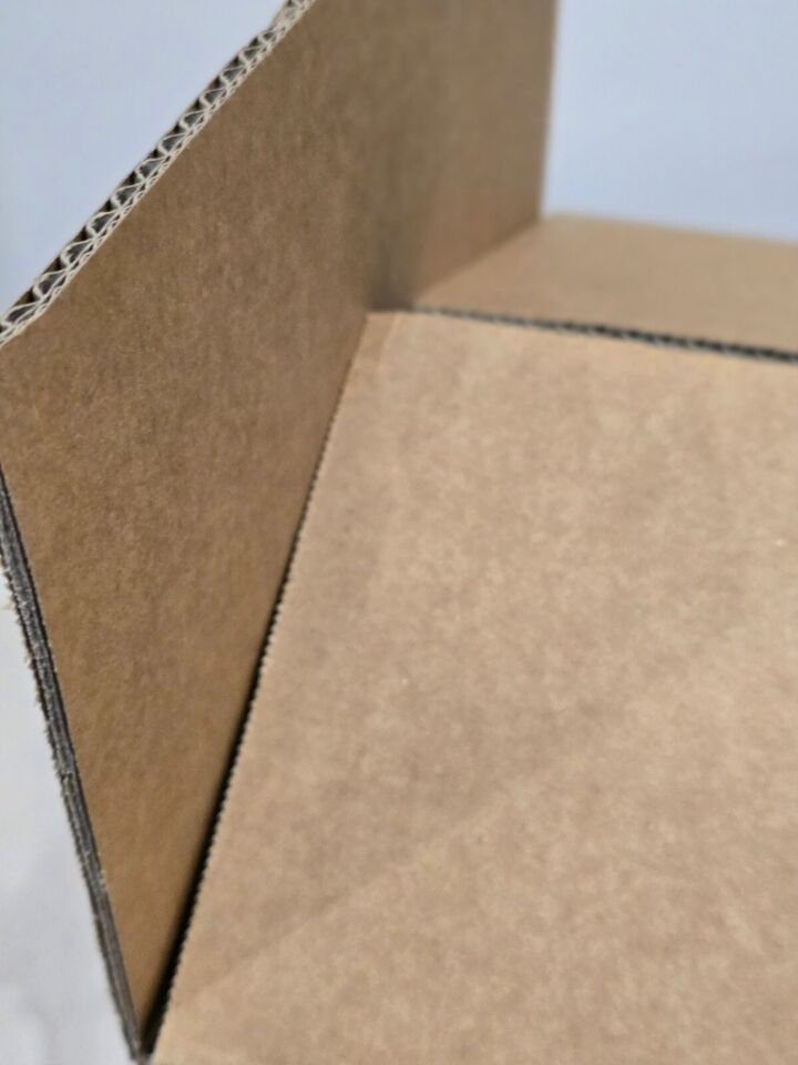 Premium cardboard mailing box 270mm square australia